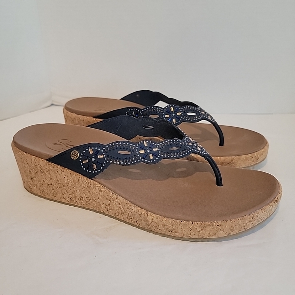 Women's Skechers Arch Fit Wedge Sandals size 9 (fits like a 9.5)